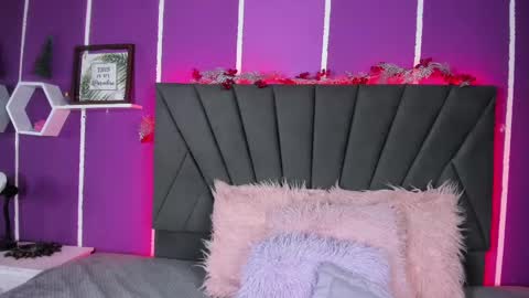 Snapshot of cassie_jones1 chatting on 02.18.25 Cassie Jones online show from 02.18.25