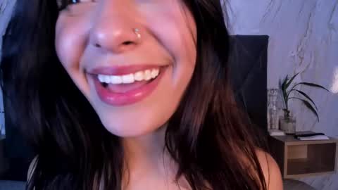 Snapshot of cassie_jones1 chatting on 09.18.25 Cassie Jones online show from 09.18.25