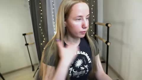 Cassie online show from 12.21.25