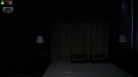 Cassie Marks  online show from 02.17.26