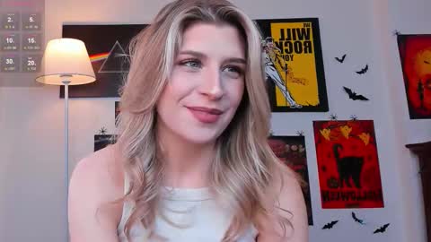 Im Cassie3 online show from 11.28.25