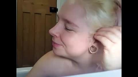 Snapshot of cassieluna chatting on 02.23.26 Cassie online show from 02.23.26