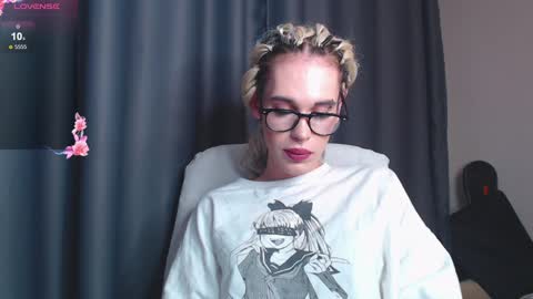 Cassie online show from 01.08.25