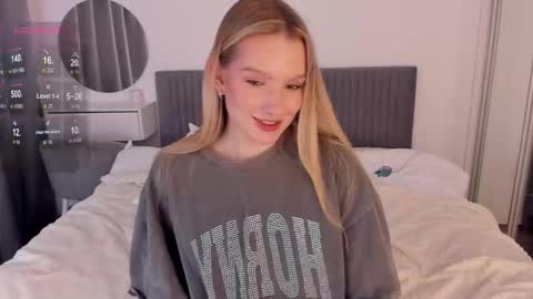 Snapshot of cassietyler chatting on 11.16.25 Angel 3 online show from 11.16.25