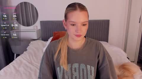 Snapshot of cassietyler chatting on 11.17.25 Angel 3 online show from 11.17.25