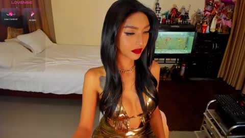 Snapshot of cassievalbalera chatting on 06.11.26 CassieValbalera online show from 06.11.26
