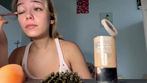 Snapshot of cassijent chatting on 02.28.26 Olivia online show from 02.28.26