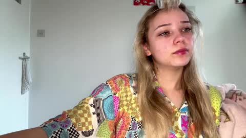 Olivia online show from 04.10.26