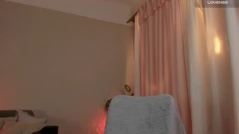  cassandra  online show from 12.14.24