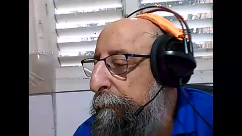 Snapshot of casual53 chatting on 02.04.25 casual53 online show from 02.04.25