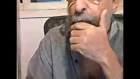 Snapshot of casual53 chatting on 10.16.25 casual53 online show from 10.16.25