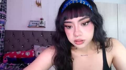 Mila online show from 04.10.26