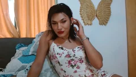 Snapshot of catafitt_1 chatting on 02.13.25 catalyna fitness online show from 02.13.25