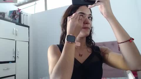 Snapshot of catalaia_stomm chatting on 10.23.25 catalaia_stomm online show from 10.23.25