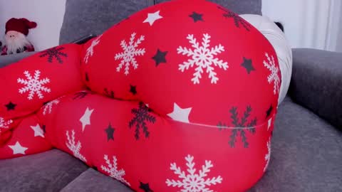 Snapshot of cataleya0320 chatting on 12.23.24 Cataleya online show from 12.23.24