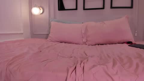 Snapshot of cataleya0320 chatting on 10.12.25 Cataleya online show from 10.12.25