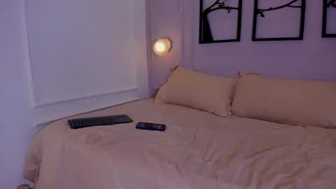 Snapshot of cataleya0320 chatting on 10.25.25 Cataleya online show from 10.25.25