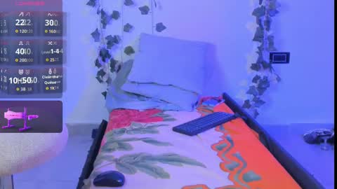 cataleya19__ online show from 10.18.25