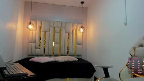 Snapshot of cataleya_sambrano chatting on 09.09.25 Cataleya online show from 09.09.25