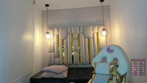 Snapshot of cataleya_sambrano chatting on 09.18.25 Cataleya online show from 09.18.25