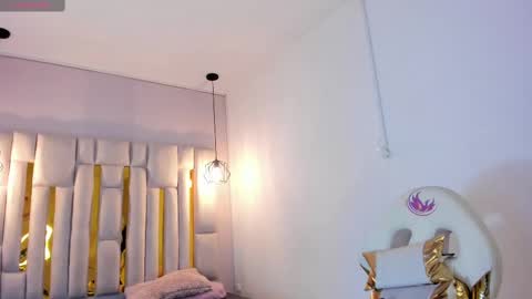 Snapshot of cataleya_sambrano chatting on 10.06.25 Cataleya online show from 10.06.25