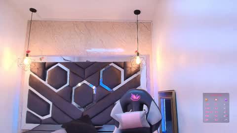 Snapshot of cataleya_sambrano chatting on 11.11.25 Cataleya online show from 11.11.25