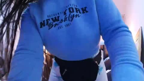 Snapshot of cataleya_sambrano chatting on 11.18.25 Cataleya online show from 11.18.25