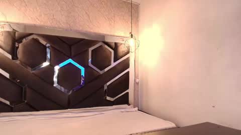 Snapshot of cataleya_sambrano chatting on 11.21.25 Cataleya online show from 11.21.25