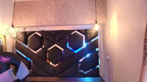 Snapshot of cataleya_sambrano chatting on 11.26.25 Cataleya online show from 11.26.25