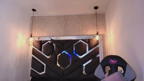 Snapshot of cataleya_sambrano chatting on 12.14.25 Cataleya online show from 12.14.25