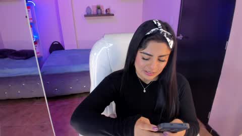 Snapshot of catalina_naughtyy chatting on 12.18.24 Catalina online show from 12.18.24