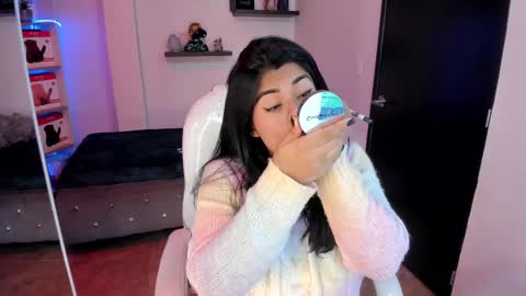 Snapshot of catalina_naughtyy chatting on 02.25.25 Catalina online show from 02.25.25