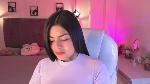 Snapshot of catalina_naughtyy chatting on 11.06.25 Catalina online show from 11.06.25