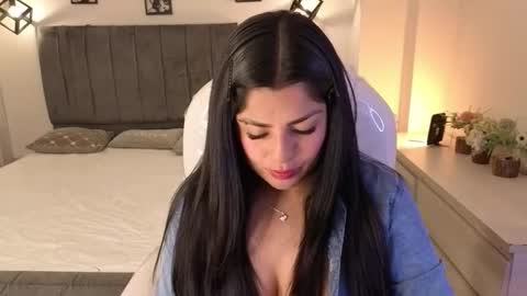 Snapshot of catalina_naughtyy chatting on 11.22.25 Catalina online show from 11.22.25