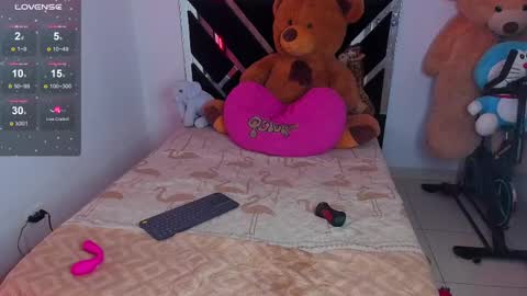 Snapshot of catalina_smith__ chatting on 03.05.25 Catalina online show from 03.05.25