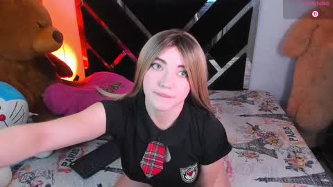 Snapshot of catalina_smith__ chatting on 11.24.25 Catalina online show from 11.24.25