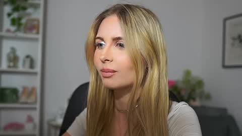 catecrago  online show from 03.08.25