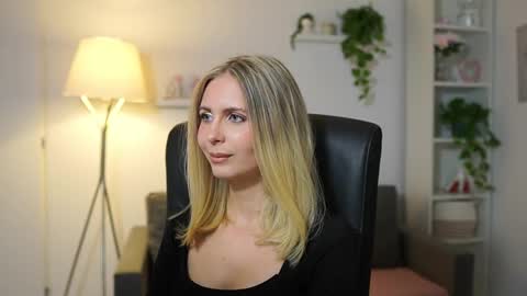 catecrago  online show from 10.06.25