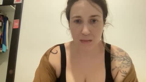 Catgirl online show from 12.21.25