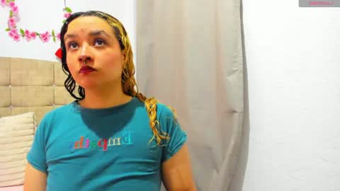 catherine_and_tara online show from 06.26.26