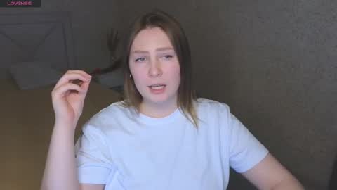 Snapshot of catherine_river chatting on 03.01.25 Catherine online show from 03.01.25