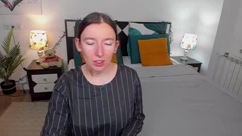 Catrin online show from 12.22.24