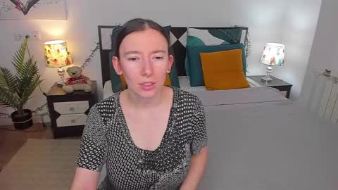 Catrin online show from 12.25.24