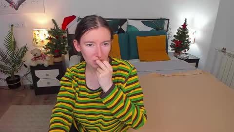 Catrin online show from 01.14.25