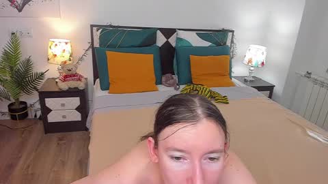 Catrin online show from 02.17.25