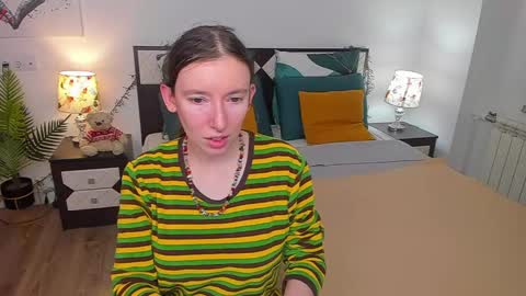 Catrin online show from 02.27.25