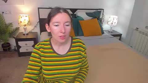 Catrin online show from 09.18.25