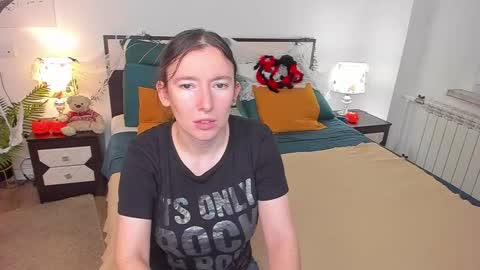 Catrin online show from 10.29.25