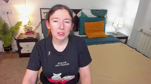 Catrin online show from 11.27.25