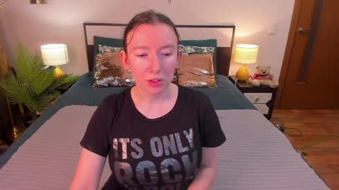 Catrin online show from 04.08.26